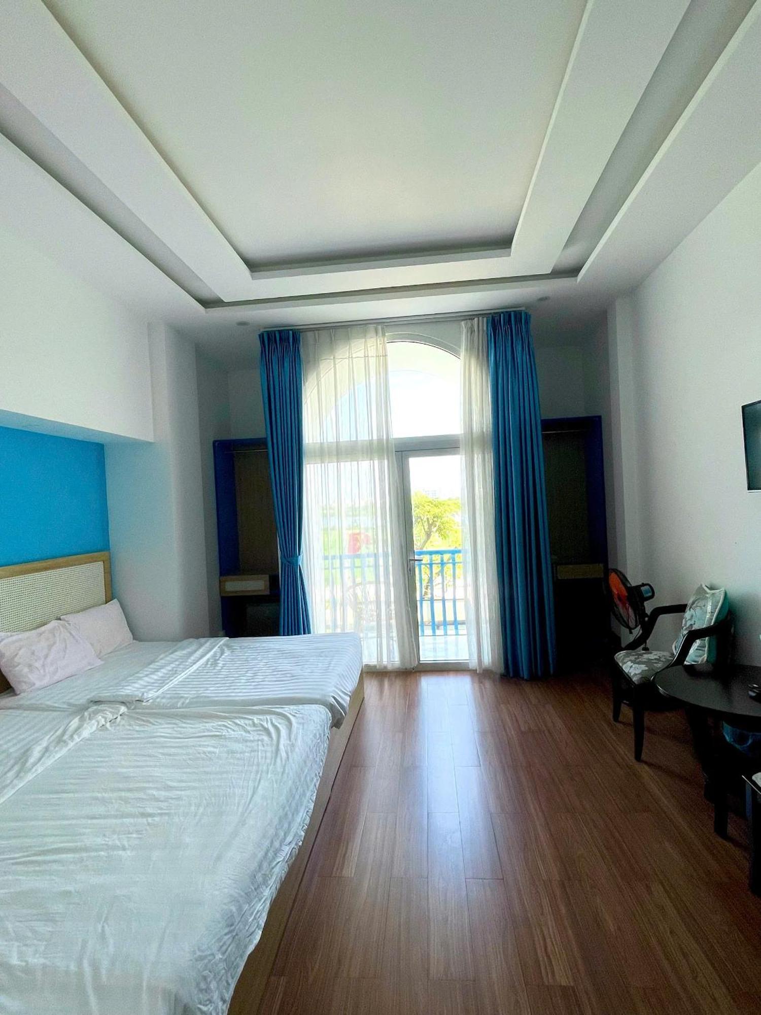 岘港 Santorini House And Coffee酒店 外观 照片